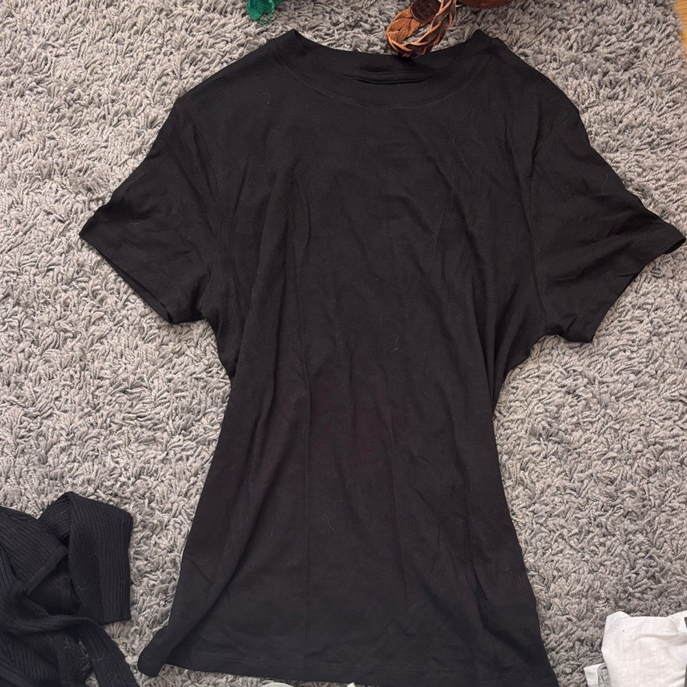 a new day Black Short Sleeve Crewneck Tee
